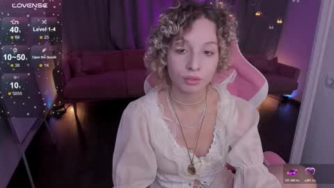 Mary online show from November 27, 6:26 am