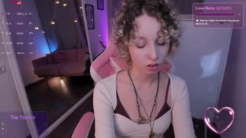 Mary online show from December 3, 5:37 am