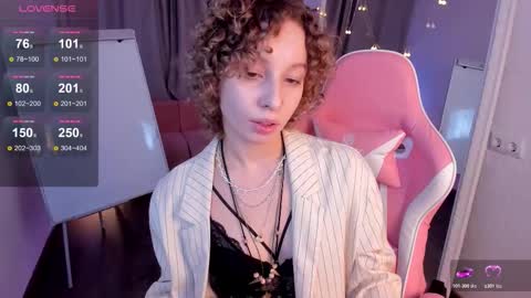 Mary online show from December 19, 5:47 am