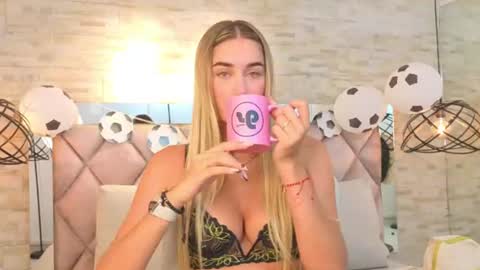 maryy campbell online show from July 4, 11:49 am