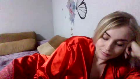 maryyemm online show from January 4, 7:13 pm