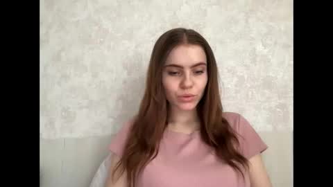 Snapshot of maryyourr chatting on June 9, 8:37 am MaryYourr online show from June 9, 8:37 am