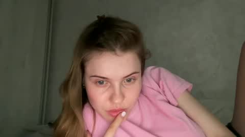 Snapshot of maryyourr chatting on June 30, 5:25 pm MaryYourr online show from June 30, 5:25 pm