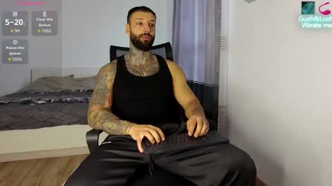 masculineguy69 online show from October 23, 6:34 am