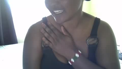 Snapshot of maseratty chatting on April 15, 12:01 pm Cate online show from April 15, 12:01 pm