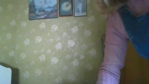 Snapshot of mashal94 chatting on March 6, 11:25 am mashal94 online show from March 6, 11:25 am