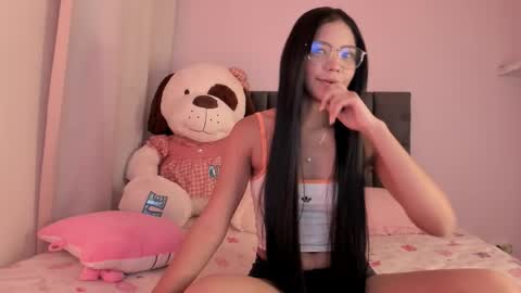 Snapshot of masher_g chatting on February 22, 7:40 am Masher online show from February 22, 7:40 am