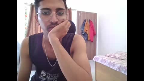 maskboyz2003 online show from December 5, 7:49 am