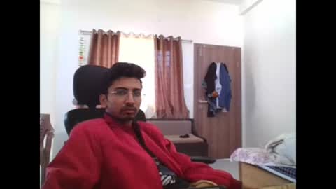 maskboyz2003 online show from December 8, 5:29 am