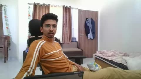 maskboyz2003 online show from December 16, 7:58 am