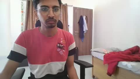 maskboyz2003 online show from January 1, 6:47 am