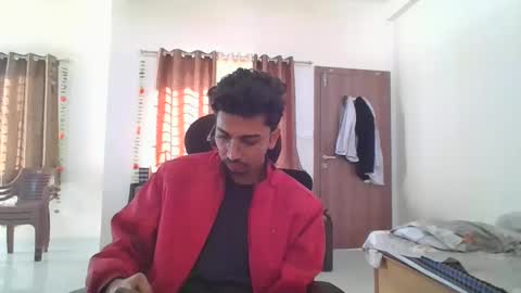 maskboyz2003 online show from February 2, 3:54 am