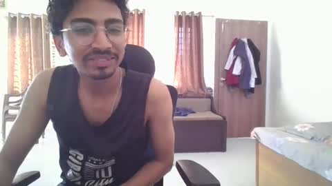 maskboyz2003 online show from February 15, 4:47 am