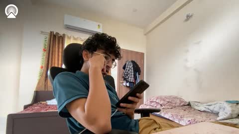 maskboyz2003 online show from September 18, 4:58 am