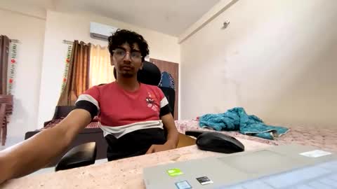 maskboyz2003 online show from September 21, 3:19 am