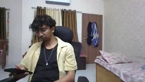 Mask Boy online show from September 26, 6:01 pm