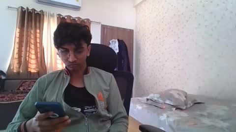 Mask Boy online show from November 14, 3:27 am