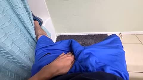 Snapshot of maskedmagikstik chatting on December 21, 10:39 pm maskedmagikstik online show from December 21, 10:39 pm