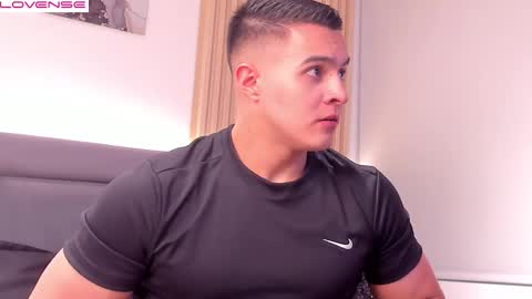 Mason Bennet online show from December 17, 11:22 pm