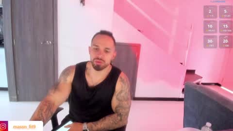 Snapshot of mason_fit chatting on April 24, 1:46 pm Mason Andre online show from April 24, 1:46 pm