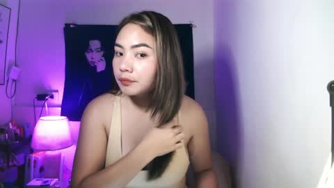 Snapshot of masquerade_girl4 chatting on May 20, 12:22 pm masquerade girl4 online show from May 20, 12:22 pm