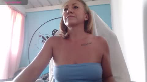 massiel ferreti online show from October 23, 8:40 pm