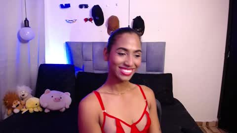 massielhot online show from November 25, 10:43 pm