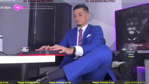 Snapshot of massimo_g chatting on December 8, 2:19 pm I am Massimo online show from December 8, 2:19 pm