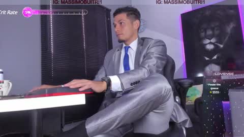 Snapshot of massimo_g chatting on December 16, 2:38 pm I am Massimo online show from December 16, 2:38 pm