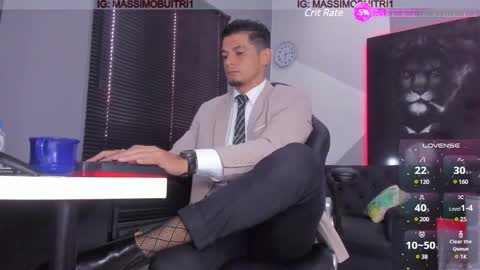 Snapshot of massimo_g chatting on January 16, 1:25 pm I am Massimo online show from January 16, 1:25 pm
