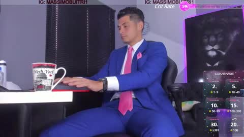 Snapshot of massimo_g chatting on February 5, 1:54 pm I am Massimo online show from February 5, 1:54 pm