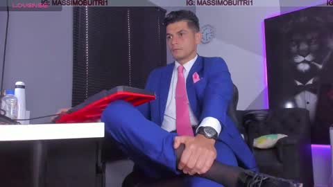 Snapshot of massimo_g chatting on February 5, 5:31 pm I am Massimo online show from February 5, 5:31 pm