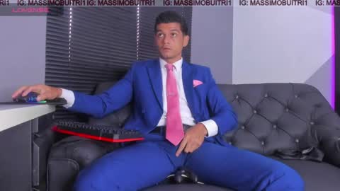I am Massimo online show from May 4, 12:56 pm