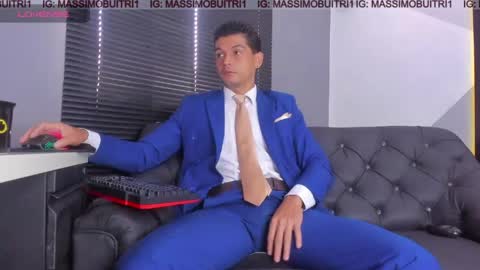 I am Massimo online show from May 12, 12:24 pm