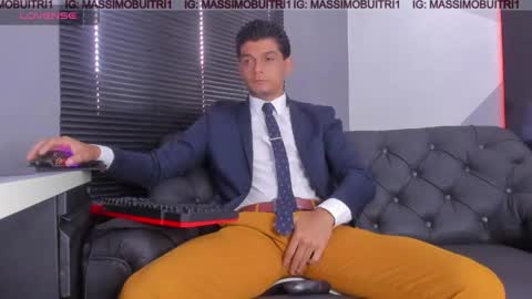 I am Massimo online show from May 14, 2:02 pm