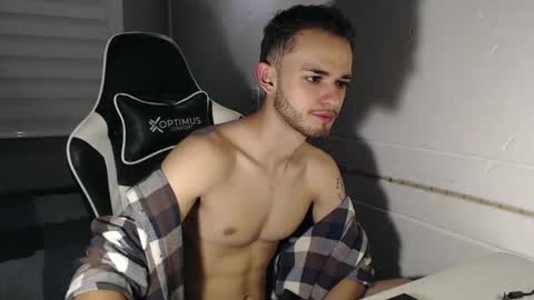 Snapshot of massimo_jiovano chatting on March 11, 11:59 pm massimo online show from March 11, 11:59 pm