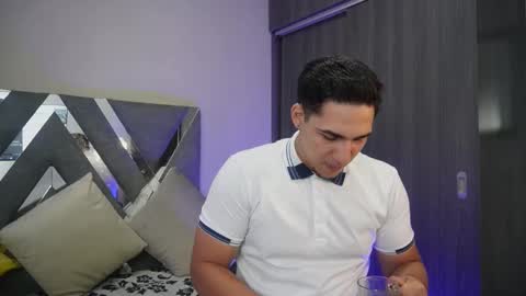 massimo_vidal online show from September 27, 3:11 am