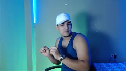 massimo_vidal online show from November 21, 2:38 pm