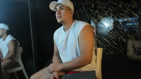 Snapshot of massimo_vidal chatting on April 8, 4:51 pm massimo_vidal online show from April 8, 4:51 pm