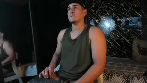 Snapshot of massimo_vidal chatting on May 1, 7:07 pm massimo_vidal online show from May 1, 7:07 pm