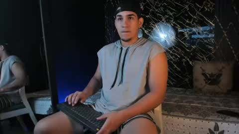 Snapshot of massimo_vidal chatting on May 8, 1:38 pm massimo_vidal online show from May 8, 1:38 pm