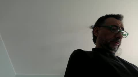 Snapshot of massimoxgiulia chatting on December 22, 12:38 pm massimoxgiulia online show from December 22, 12:38 pm