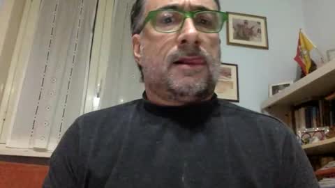 Snapshot of massimoxgiulia chatting on December 22, 9:53 pm massimoxgiulia online show from December 22, 9:53 pm