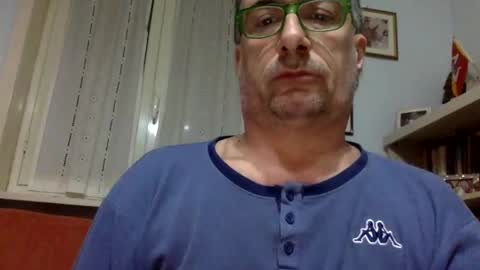 Snapshot of massimoxgiulia chatting on December 29, 3:11 am massimoxgiulia online show from December 29, 3:11 am