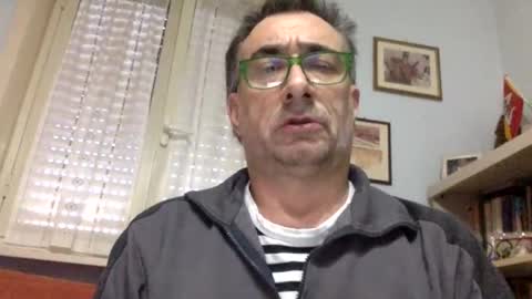 Snapshot of massimoxgiulia chatting on January 1, 10:11 am massimoxgiulia online show from January 1, 10:11 am