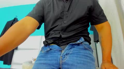 Snapshot of master4nastyslvxxx chatting on April 8, 8:25 am doriam online show from April 8, 8:25 am