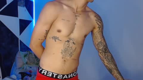 master_black777 online show from September 18, 3:58 pm