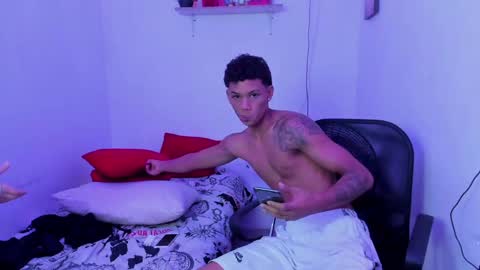 master_boy28 online show from February 13, 5:26 am