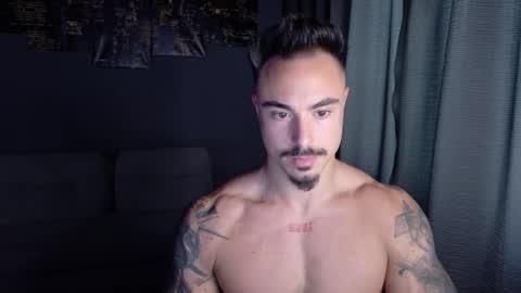 Snapshot of master_lukass chatting on April 27, 2:04 pm master_lukass online show from April 27, 2:04 pm