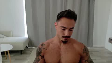 Snapshot of master_lukass chatting on June 18, 1:48 pm master_lukass online show from June 18, 1:48 pm